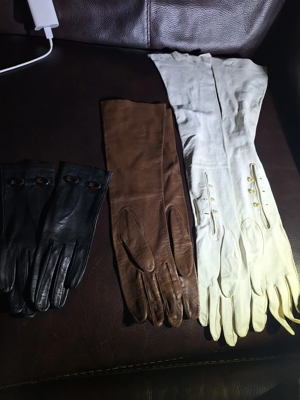 Vintage Set Of 3 Small Pairs Of Women Leather Gloves.three Different Length.
